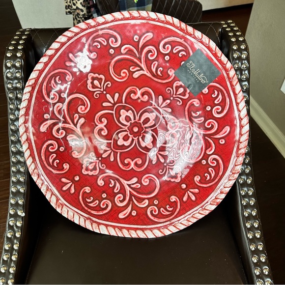 the Mulino Other - XL round acrylic, plastic red print serving tray centerpiece 19 x 19